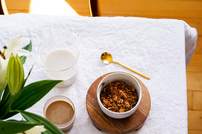 Oatmeal vs. Granola: A Healthy Breakfast Guide